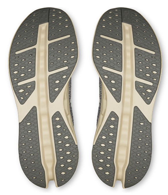 On Running Women's Cloudsurfer Max – Black/Magnet