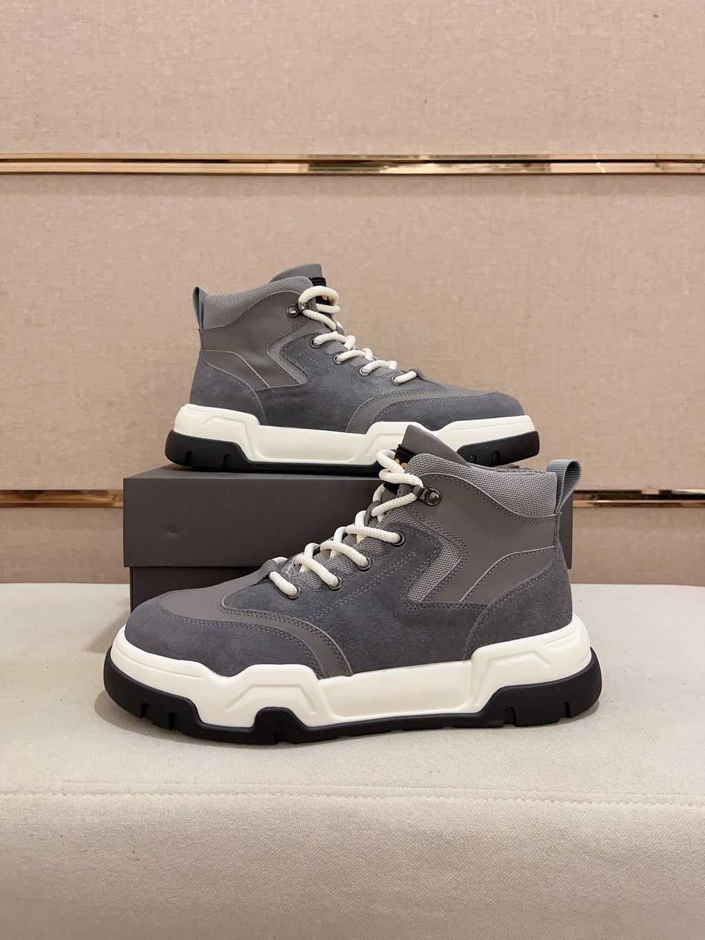 UGG High-Top Sneaker – Steel Grey Suede