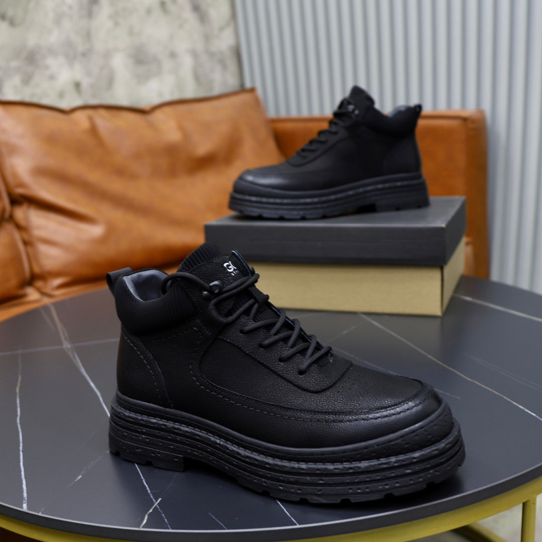 UGG Men's Blackout Ankle Boot – Pebbled Leather | Lug Sole | Fleece-Lined