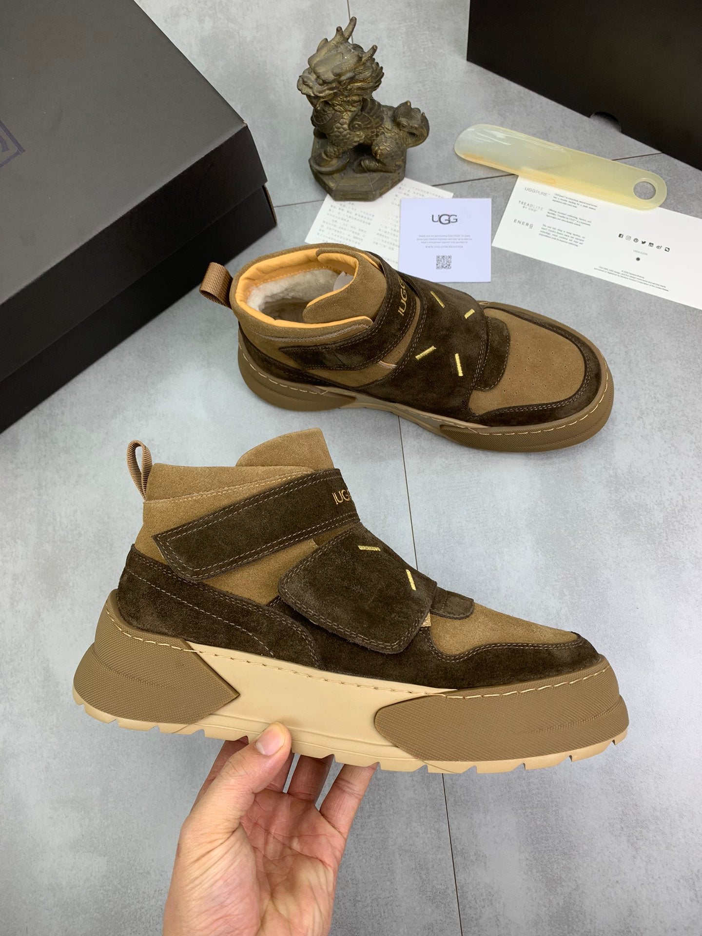 UGG Mid-Top Sneaker – Dark Brown & Tan Suede | Gold Hardware & Shearling Lining | Sizes 39–44