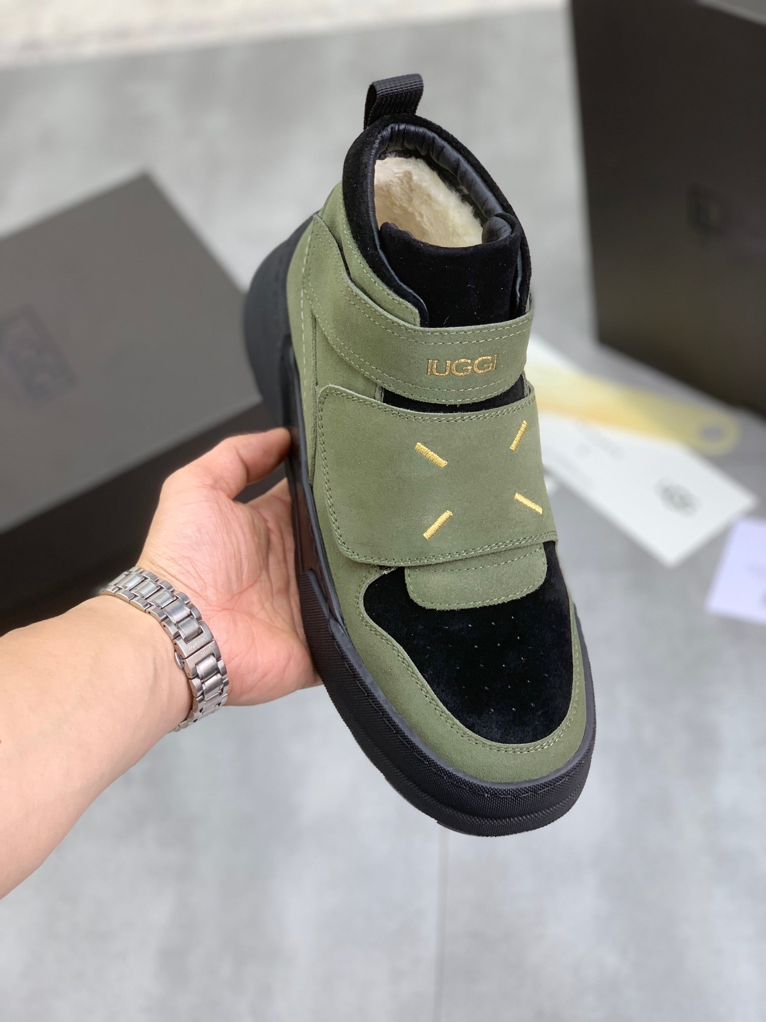 UGG Mid-Top Sneaker – Olive Suede | Velcro Strap & Shearling Lining | Sizes 39–44