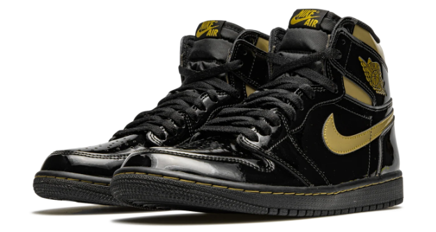 Air Jordan 1 Retro High OG 'Black/Metallic Gold' | 555088-032