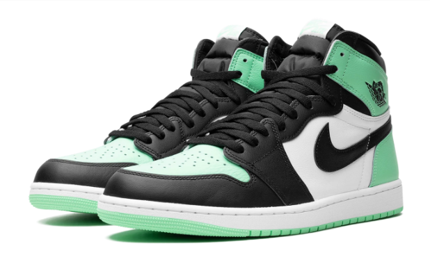 Air Jordan 1 Retro High OG 'Green Glow' | DZ5485-130